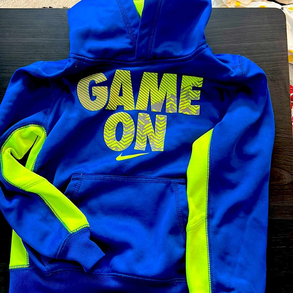 Size 6 kids hoodie